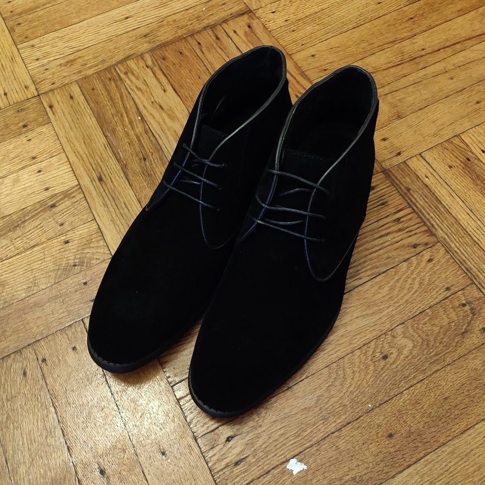 Chukka boots